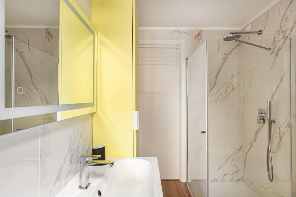 Amazing Apartment In Duomo ميلان المظهر الخارجي الصورة